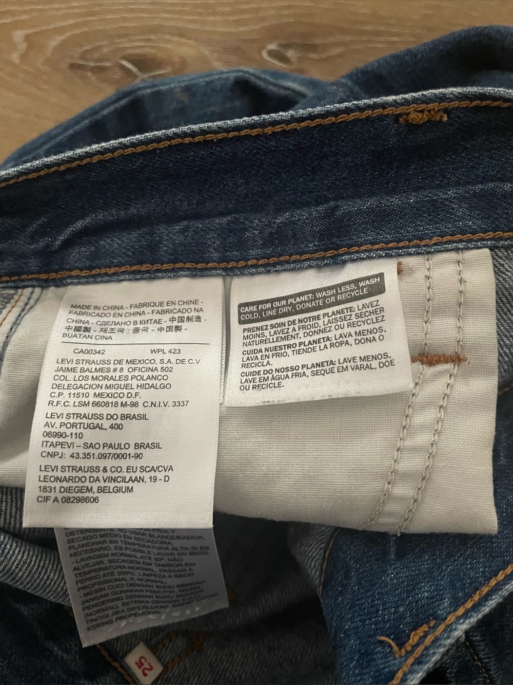 Levi’s A line knee length denim skirt 100% cotton size 25 - Picture 3 of 9